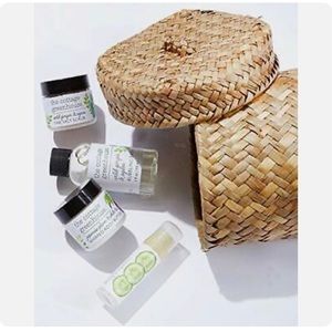 🌟The Cottage Greenhouse 🌟Revitalizing Gift & Travel Set🌟